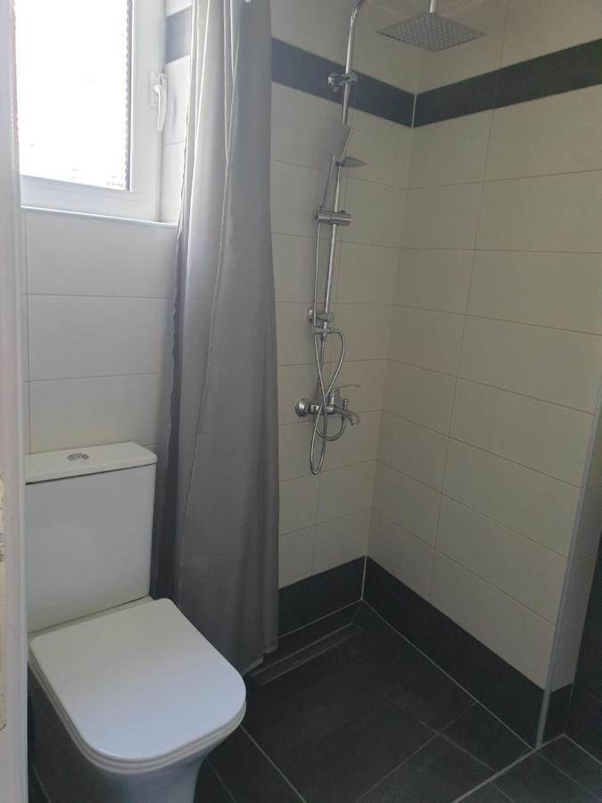 A Pleasent Small -Studio Close To The Port Of Volos Exterior photo