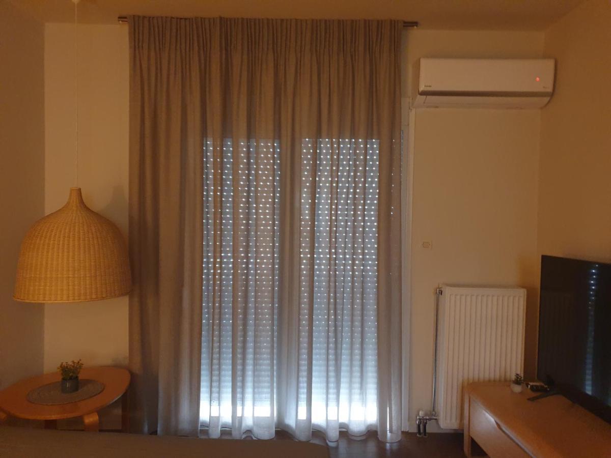 A Pleasent Small -Studio Close To The Port Of Volos Exterior photo